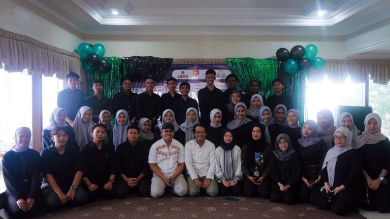 Welcome Party HIMAP UMM: Membangun Kebersamaa dan Team Work