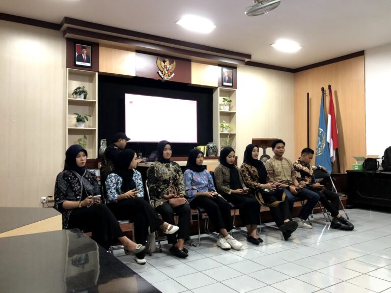 Mahasiswa Prodi IP UMM Kaji Nilai-Nilai Pancasila: Antara Tekstual dan Kontekstual
