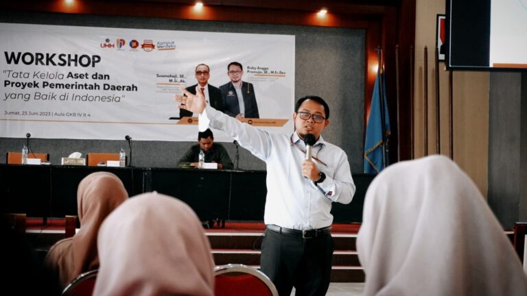 Perkuat Kompetensi Mahasiswa, Laboratorium Ilmu Pemerintahan Gelar Workshop