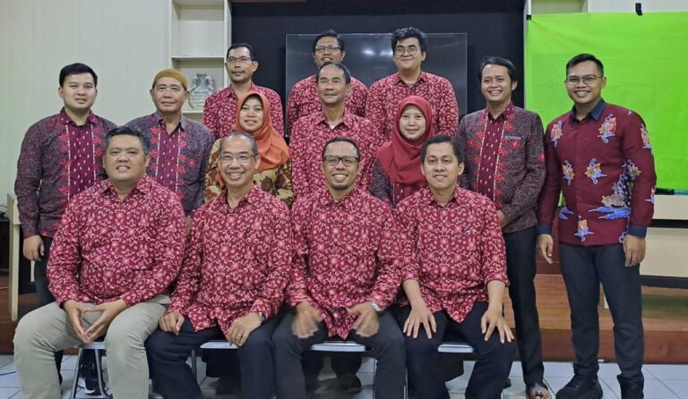 Prodi IP Berhasil Pertahankan Akreditasi Uggul