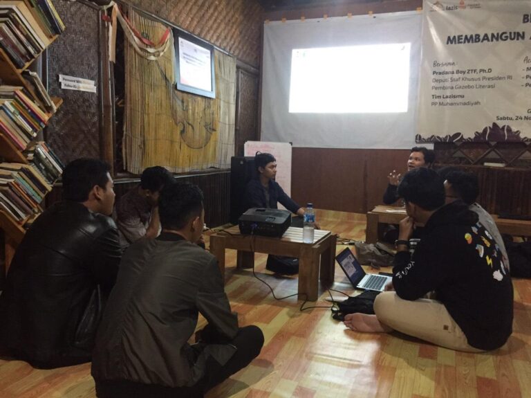 Bekali Ketrampilan Bahasa Inggris, Prodi IP Kembangkan GEC dan Gelar Diskusi Perdana