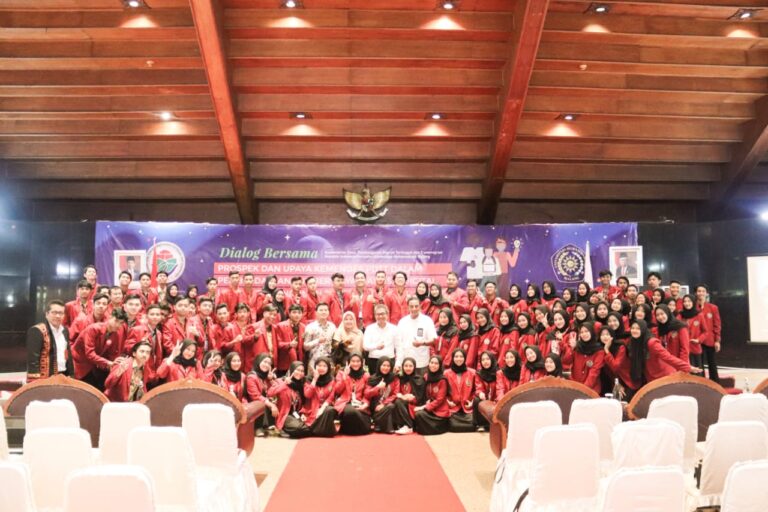 Belajar Praktik Pemerintahan Desa di Era Disruption, Mahasiswa Ilmu Pemerintahan UMM Melakukan Dialog Dengan Kemendes-PDT
