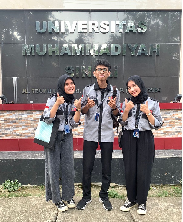 Hebat, Tim Debat IP UMM Berhasil Meraih Prestasi Pada Ajang Lomba Debat Tingkat Nasional