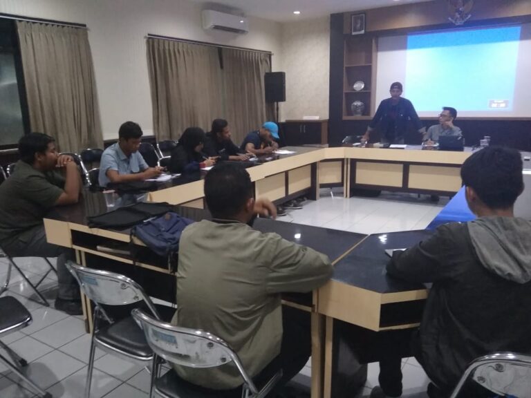 Kembali Berdiskusi, Pers IP Kuak Anomali Pembangunan di Indonesia