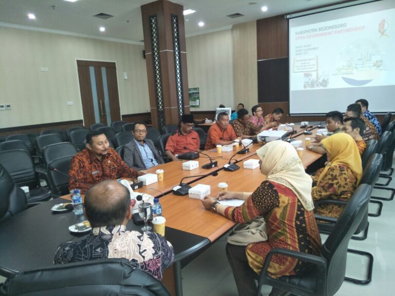 Ketua Program Studi IP Temui Alumni IP 1991, Belajar Praktik Open Government
