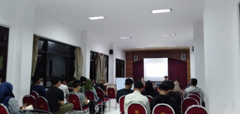 Pers IP Gelar Kelas Filsafat Dasar