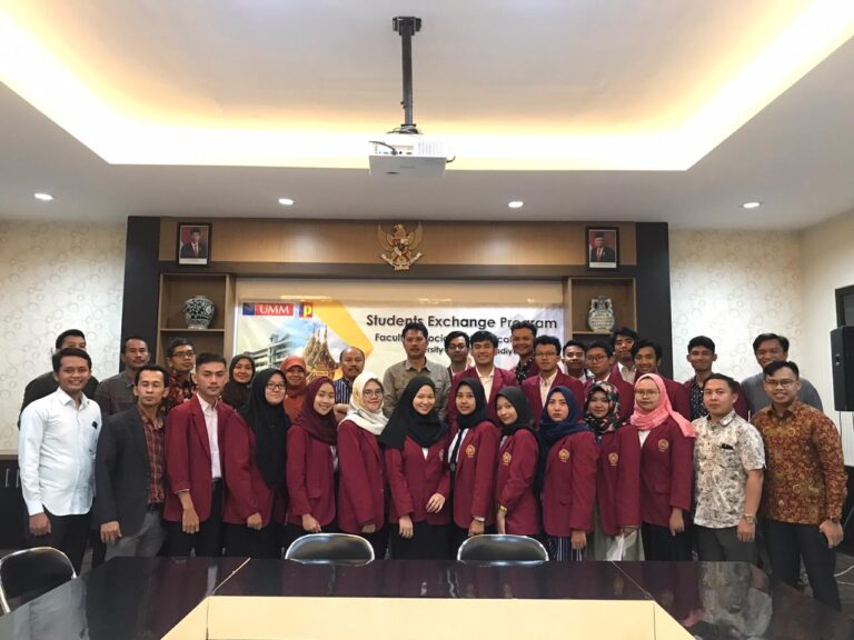 Prodi IP UMM Gelar Pelepasan Peserta Students Exchange Program ke COLA KKU Thailand