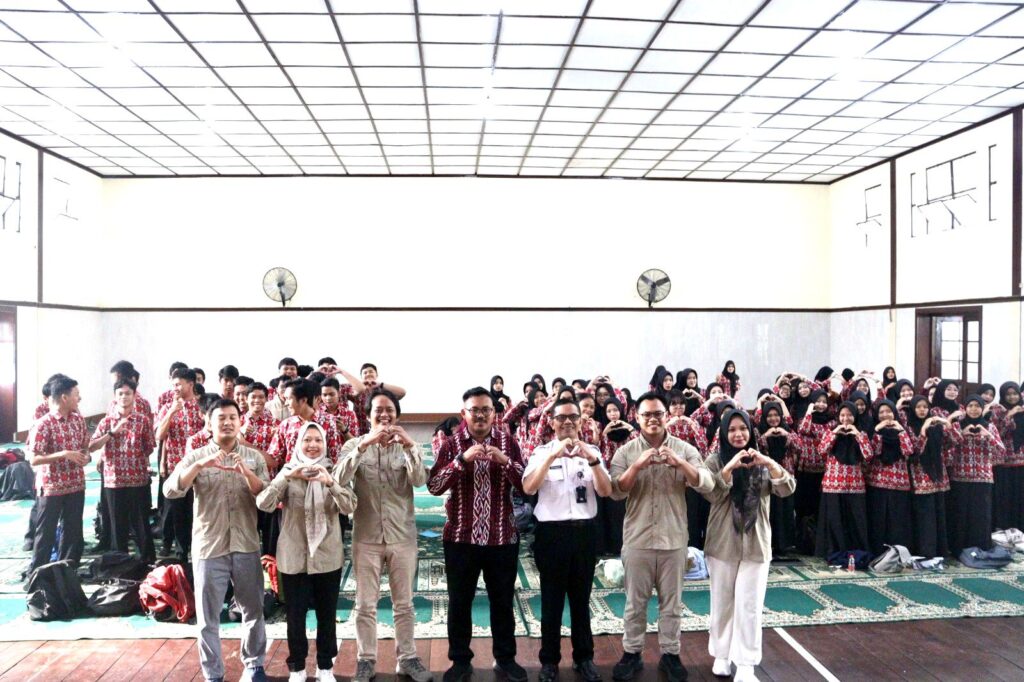 Bangun Literasi Ilmiah Sejak SMA, Ilmu Pemerintahan UMM Gelar Pelatihan di SMAN 4 Malang