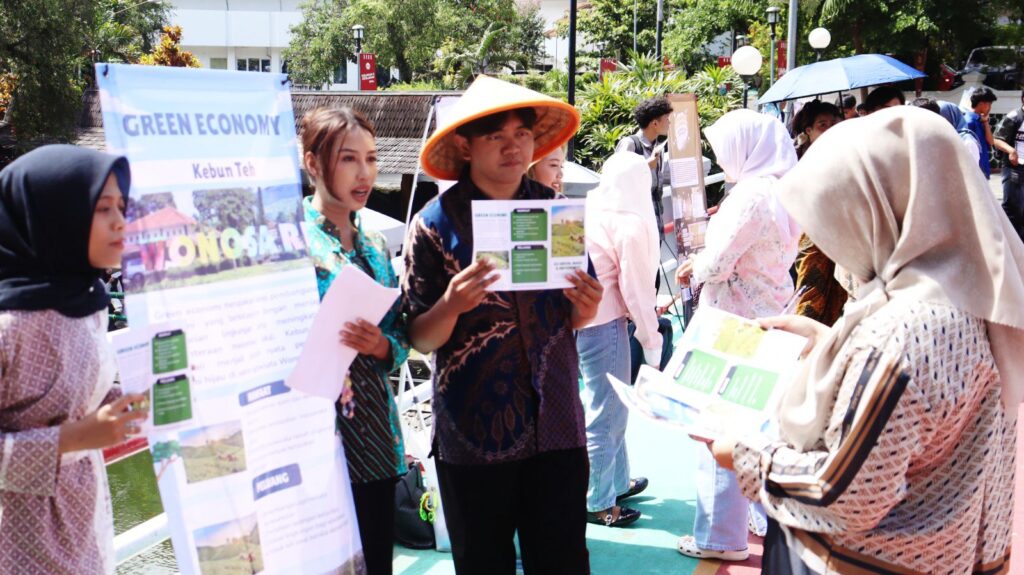 Showcase Sistem Ekonomi Indonesia, Mahasiswa Ilmu Pemerintahan UMM Hadirkan Ragam Proyek Inovatif